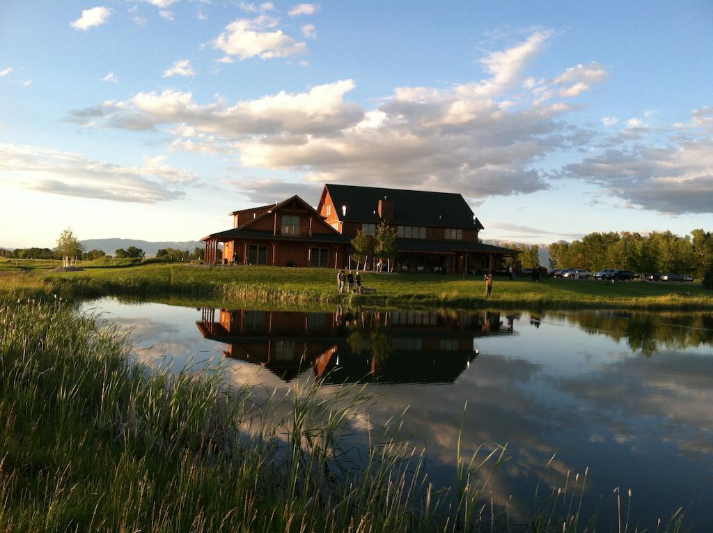 Gallatin River Lodge Bozeman Exterior photo