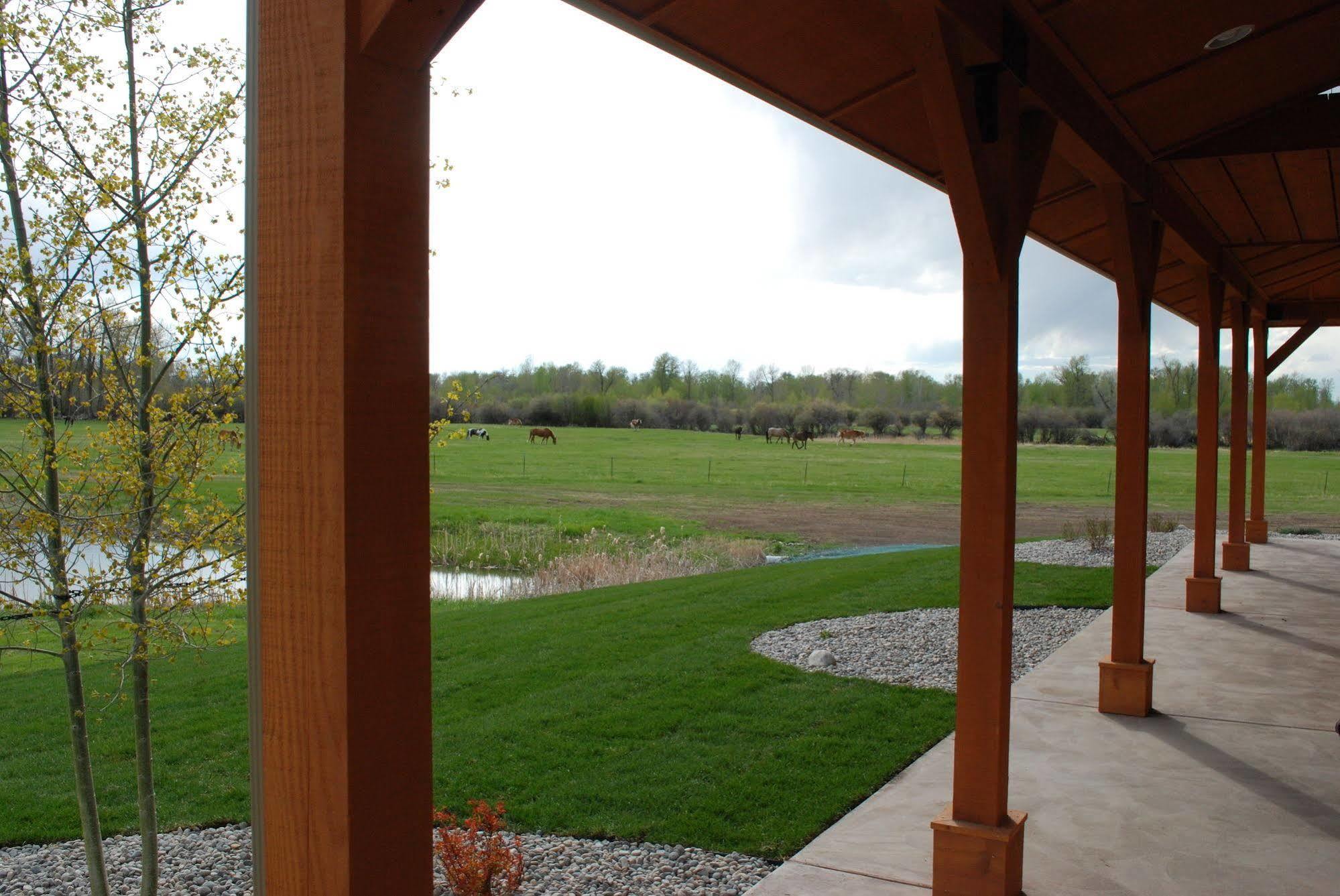 Gallatin River Lodge Bozeman Exterior photo